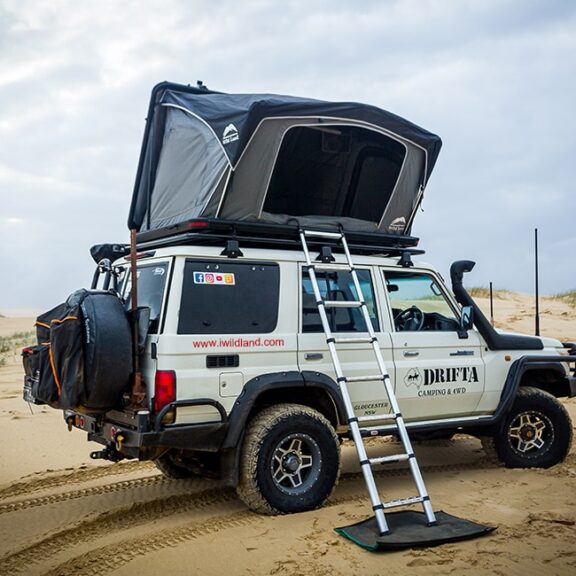 Jack la tente...De toit Pour une bonne nuit...Là-haut !