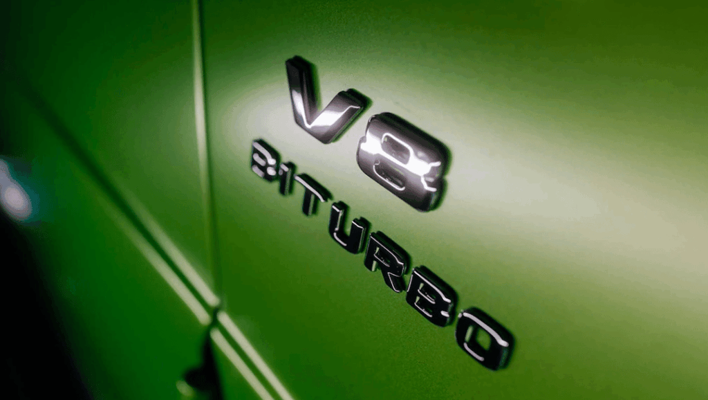 Mercedes G63 AMG 4x4 The G never dies !