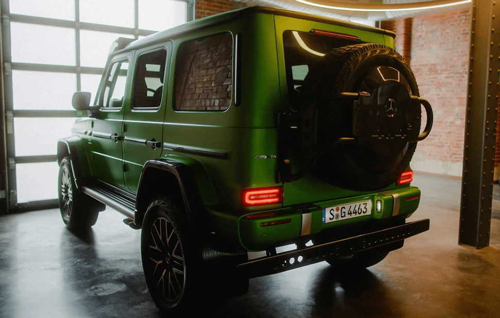 Mercedes G63 AMG 4x4 The G never dies !