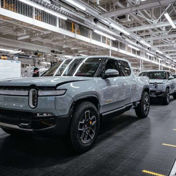 Rivian en devers ! Chute de l’action, Ford plombé ?