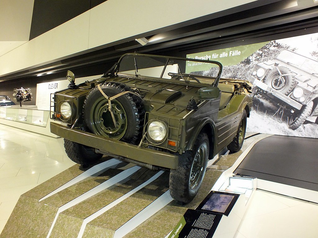 Porsche 597 ? Le 4x4 La « JagWagen » !