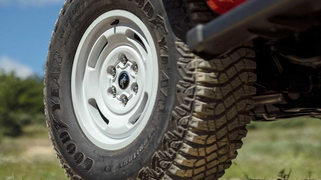 Ford Bronco Heritage 2023 Un 4x4 magnifiquement Rétro