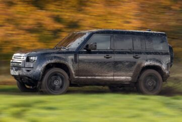 Defender 007 aux enchères 60 ans de James Bond !