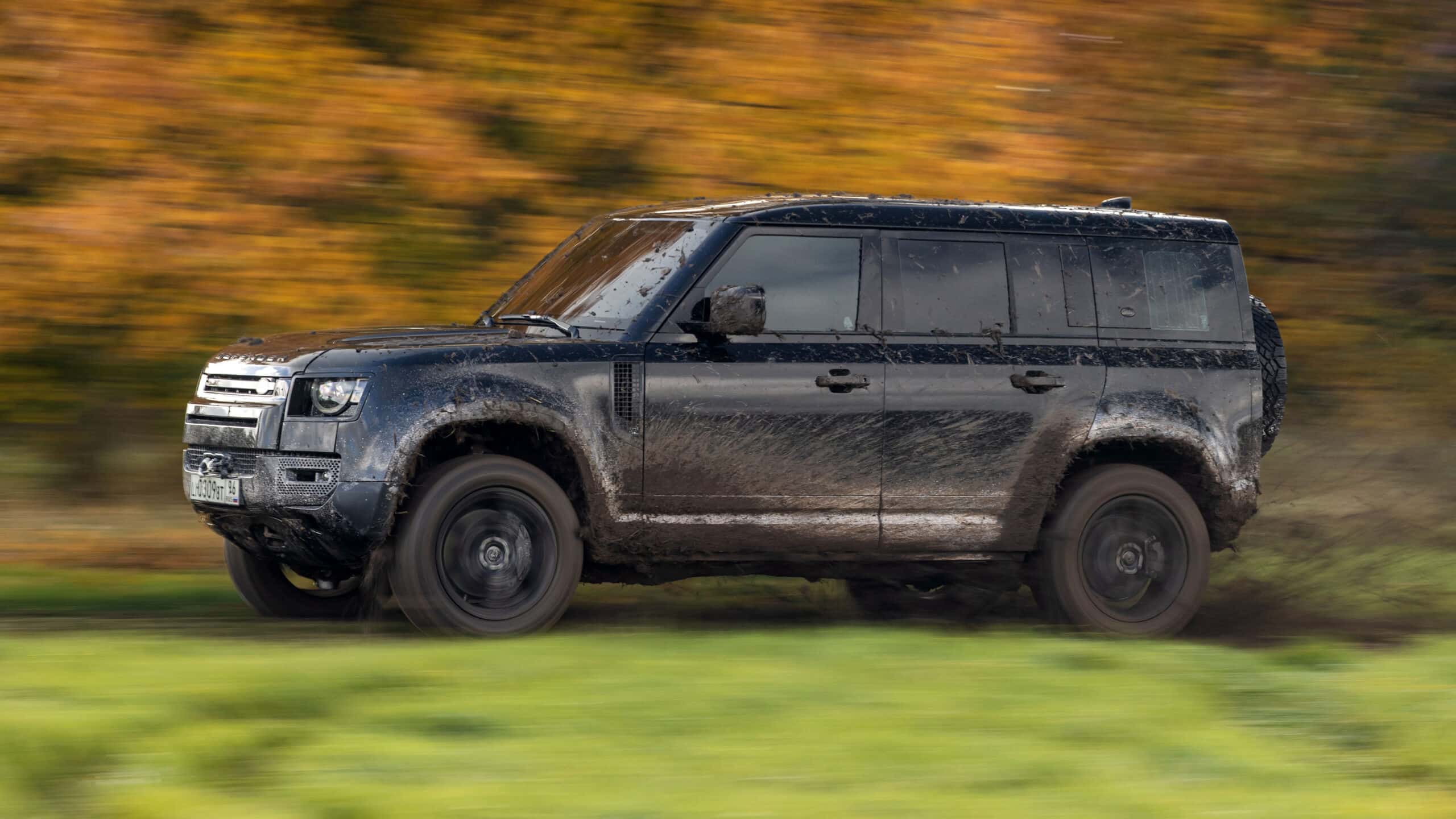 Defender 007 aux enchères 60 ans de James Bond !