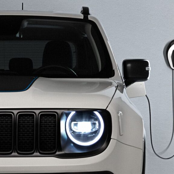 Assurance Auto et économie ? Assurance auto électrique moins chère !