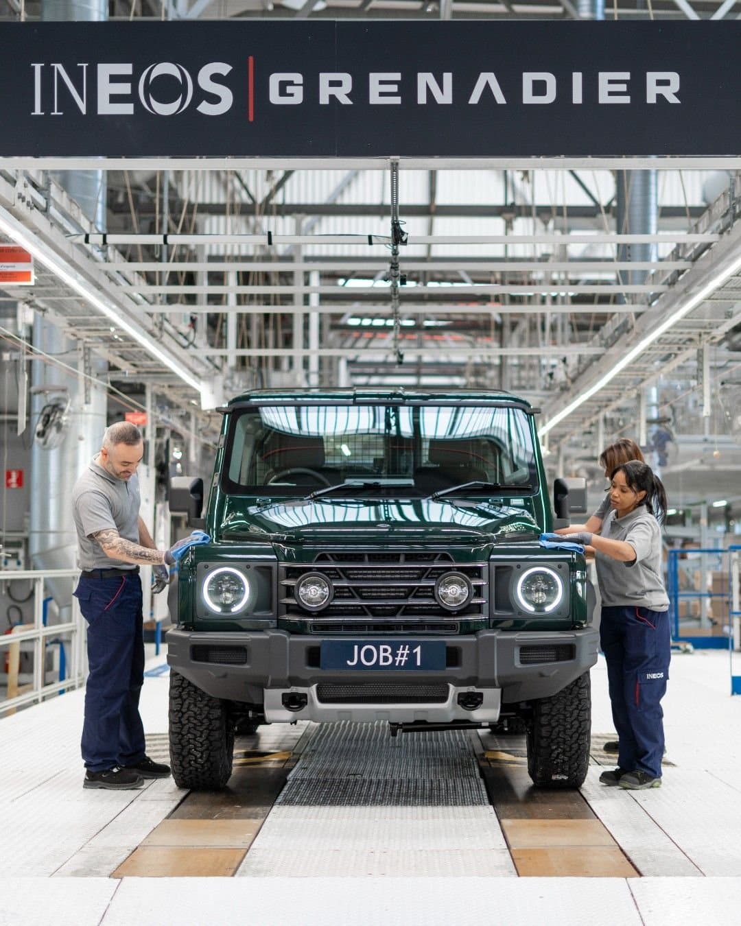 Ineos Grenadier Number One #1 Grenadier sortie de l’usine d’Hambach