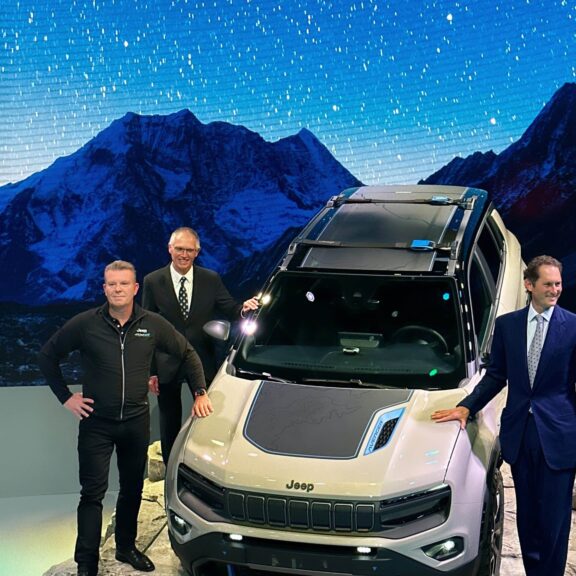 Jeep Avenger 4XE Concept L’Avenger version 4x4 !