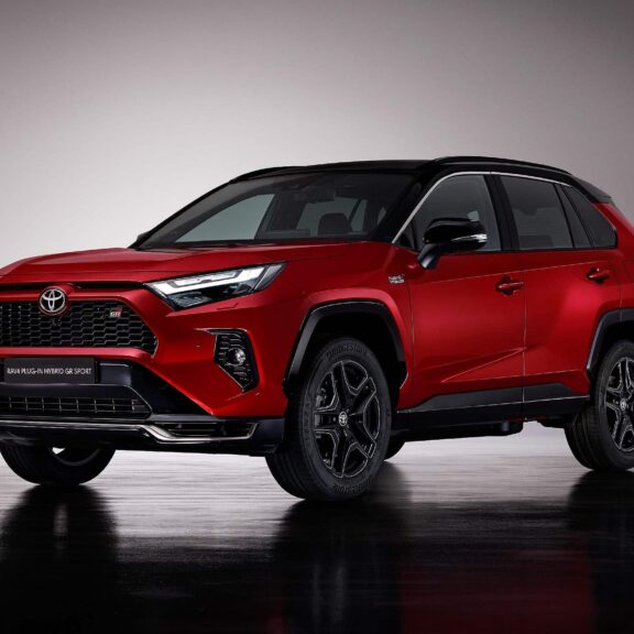 Toyota RAV4 GR Sport Le nouveau Toy qui va faire GRRRRRR ! en 2023