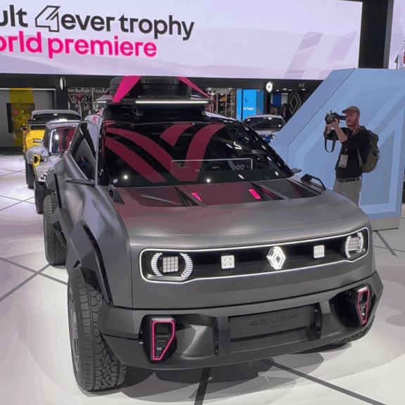 Renault 4EVER Trophy Le retour de l’infatigable 4L en Full électrique !