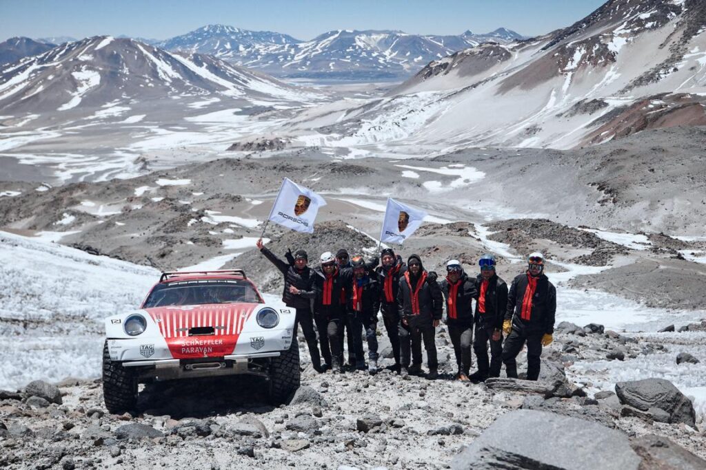 Une Porsche à 6 000 m
Une 911 très spéciale à l’assaut du plus haut volcan du monde
