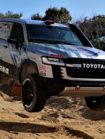 Toyota Dakar 2023 Baptême du feu « Dakar » pour le Land Cruiser J300 Auto body