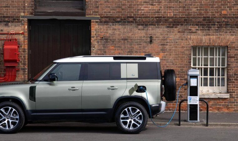 New Defender électrique Land Rover l’annonce pour 2025