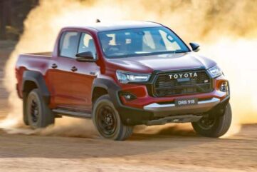 Toyota Hilux GR Sport 2023 L’ultime Hilux plus large et plus puissant !