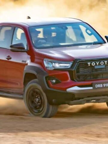 Toyota Hilux GR Sport 2023 L’ultime Hilux plus large et plus puissant !