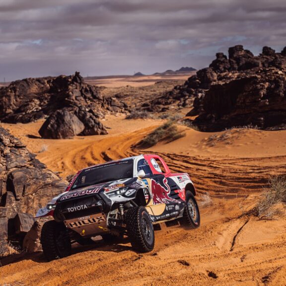Dakar 2°23 sous l'eau Toyota