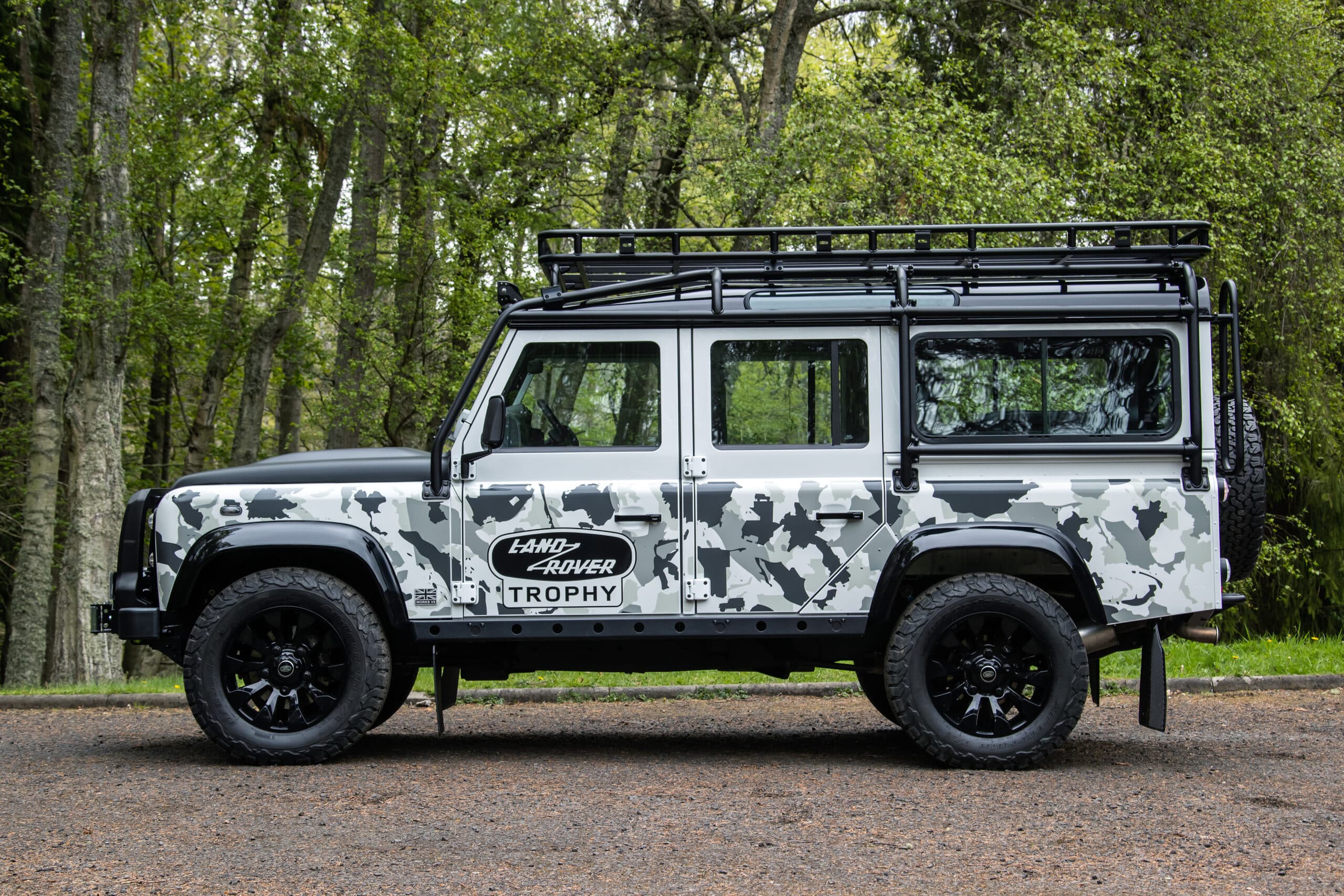 Defender Works V8 Trophy