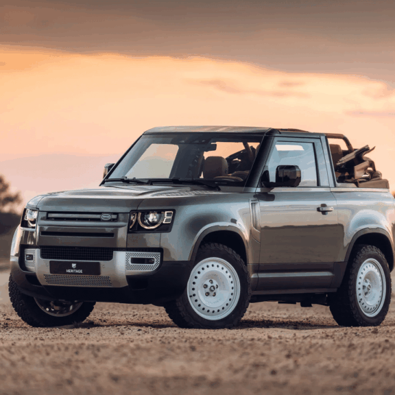 Defender Cabriolet Heritage Custom Le Land Rover enlève le haut !