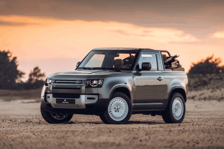Defender Cabriolet Heritage Custom Le Land Rover enlève le haut !