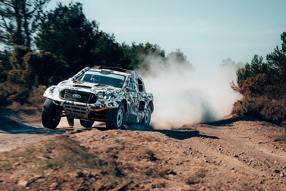Ford – Loeb Dakar 2024 ? 
L'ambition de jouer la victoire 
