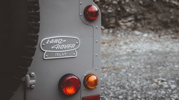 Nouveau Defender Classic Works V8 Islay Edition