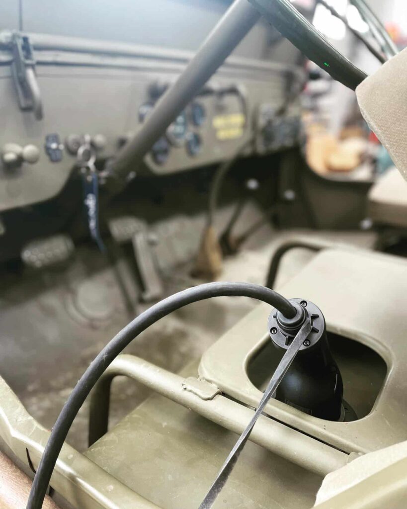 Jeep Willys électrique
Jeep Village prototype électrique
