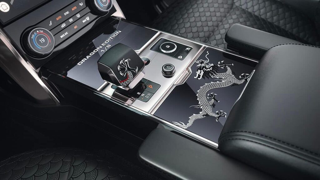 Un dragon Range Rover