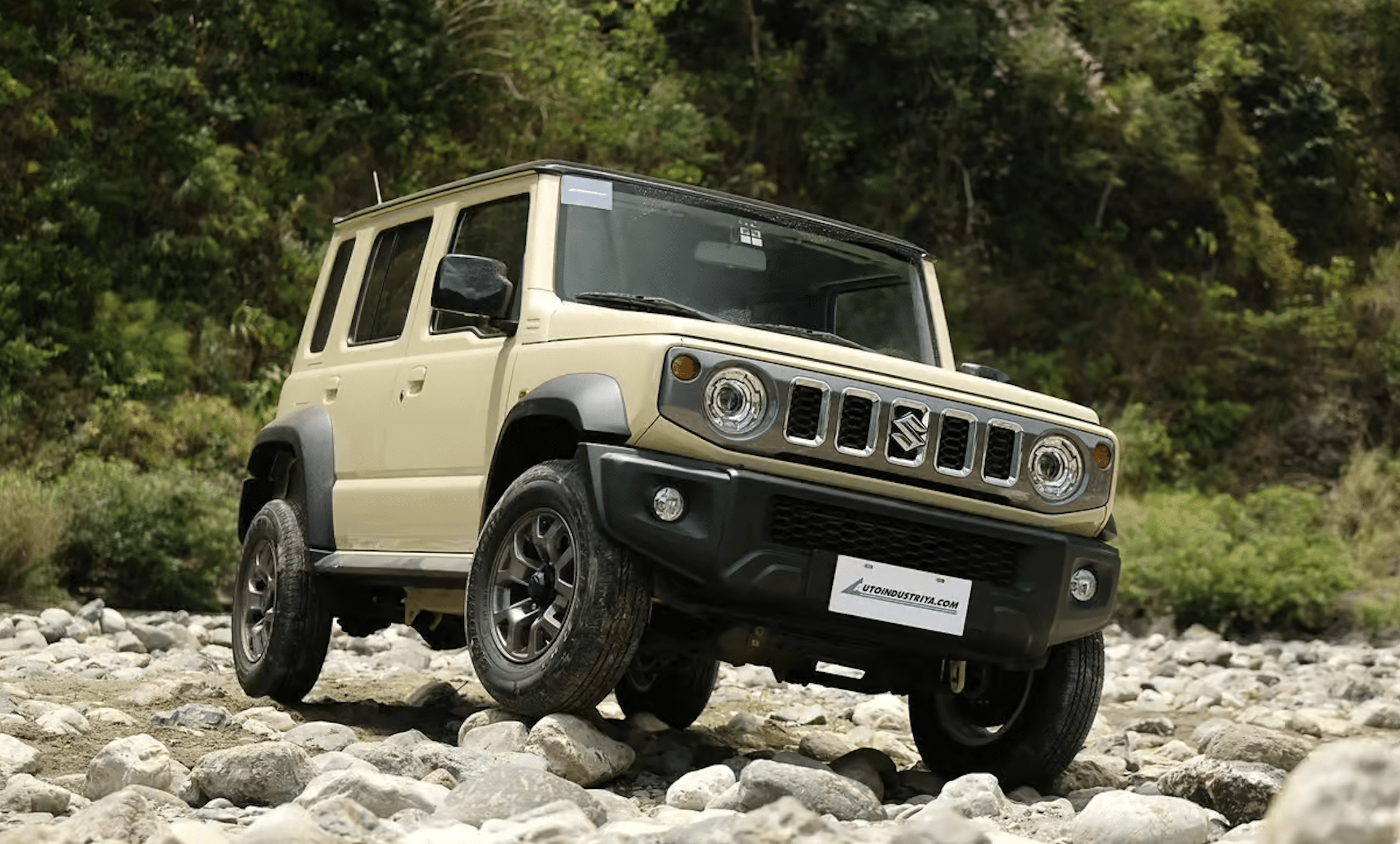 Suzuki Jimny 5 portes Peut-être en Europe !