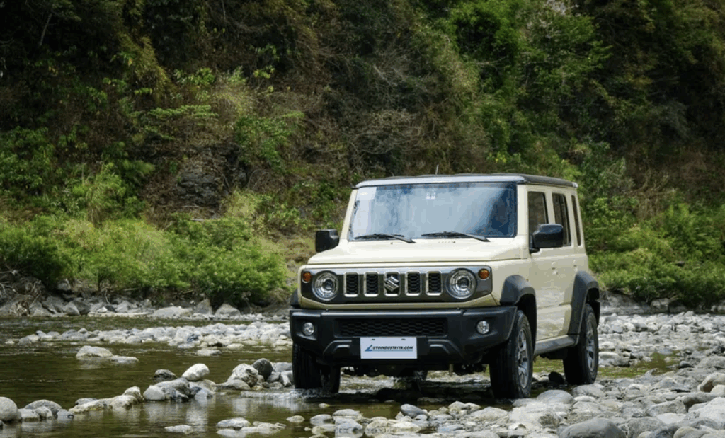 Suzuki Jimny 5 portes
Peut-être en Europe !
