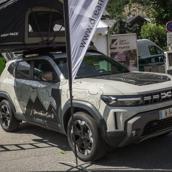 Dream team car blindages Duster