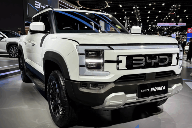 BYD pickup Shark 6