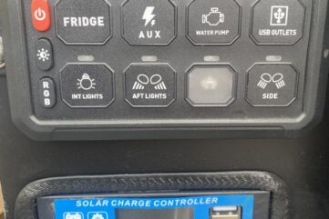 Panneau contrôle accessoires DjebelXtreme