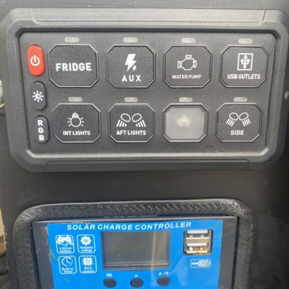 Panneau contrôle accessoires DjebelXtreme