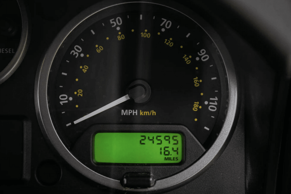 Defender de Charles III vendu 