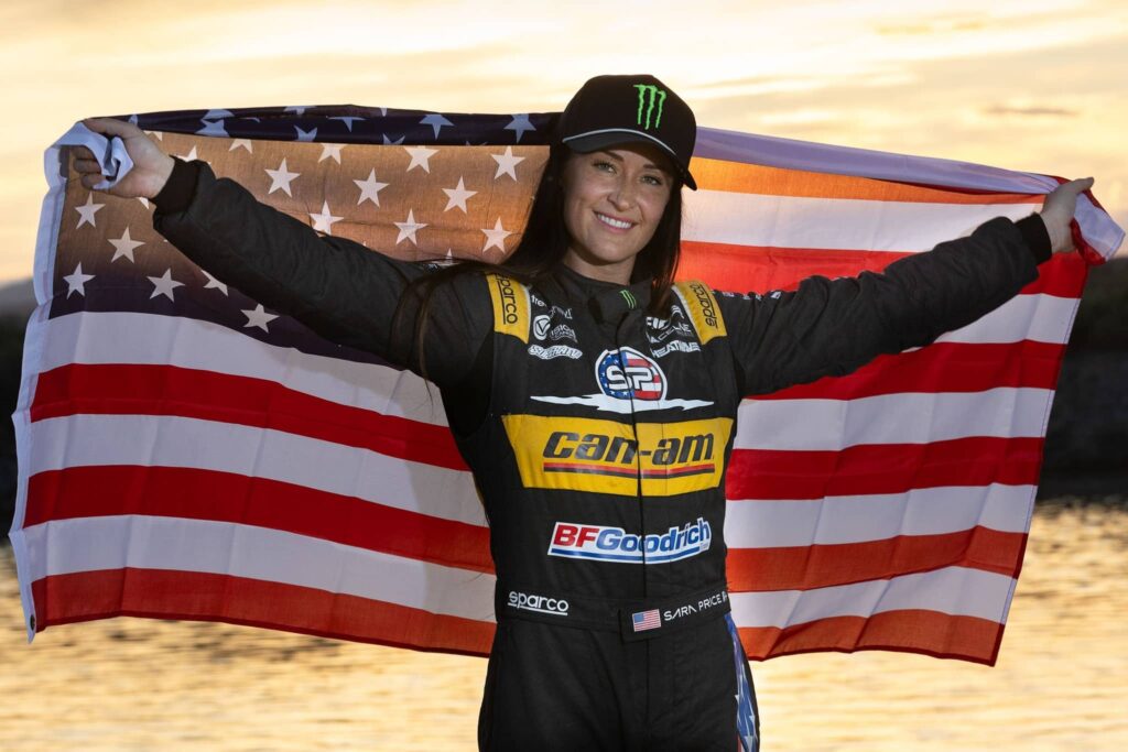 Defender Dakar Sara Price
Une pilote Américaine rejoint l’équipe Defender pour le Dakar 2026
