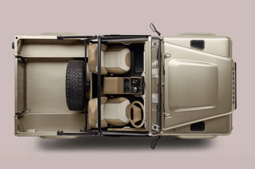 la division Heritage de restauration de véhicules anciens de JLR, a annoncé l'extension de son programme intégrant des modèles Defender « soft top »
