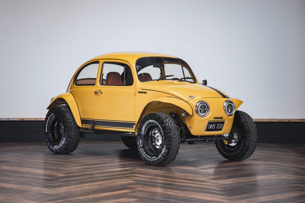 Twisted TBug 80’s Bettle
Twisted réinvente les Cox « Baja Beetle »

