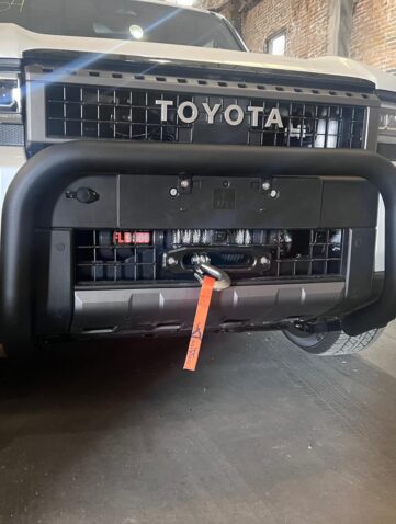 Platine treuil Toyota 250