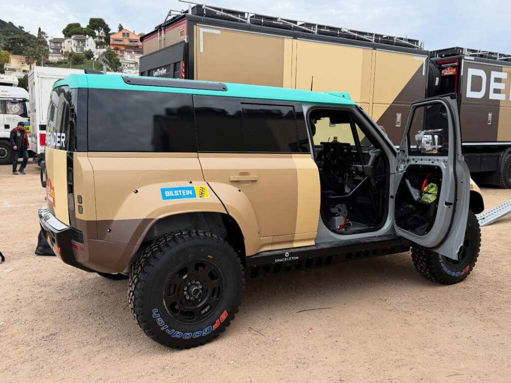 Defender Dakar « Stock » dévoilé