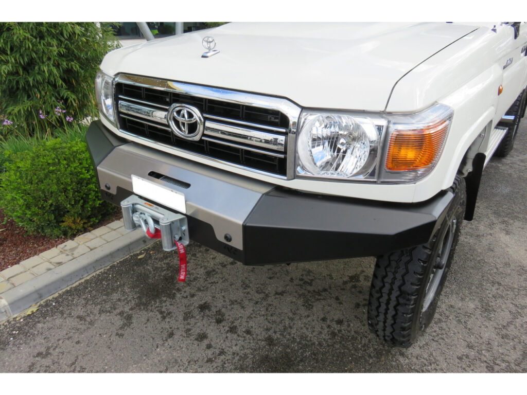 N4 Offroad pare chocs Toyota