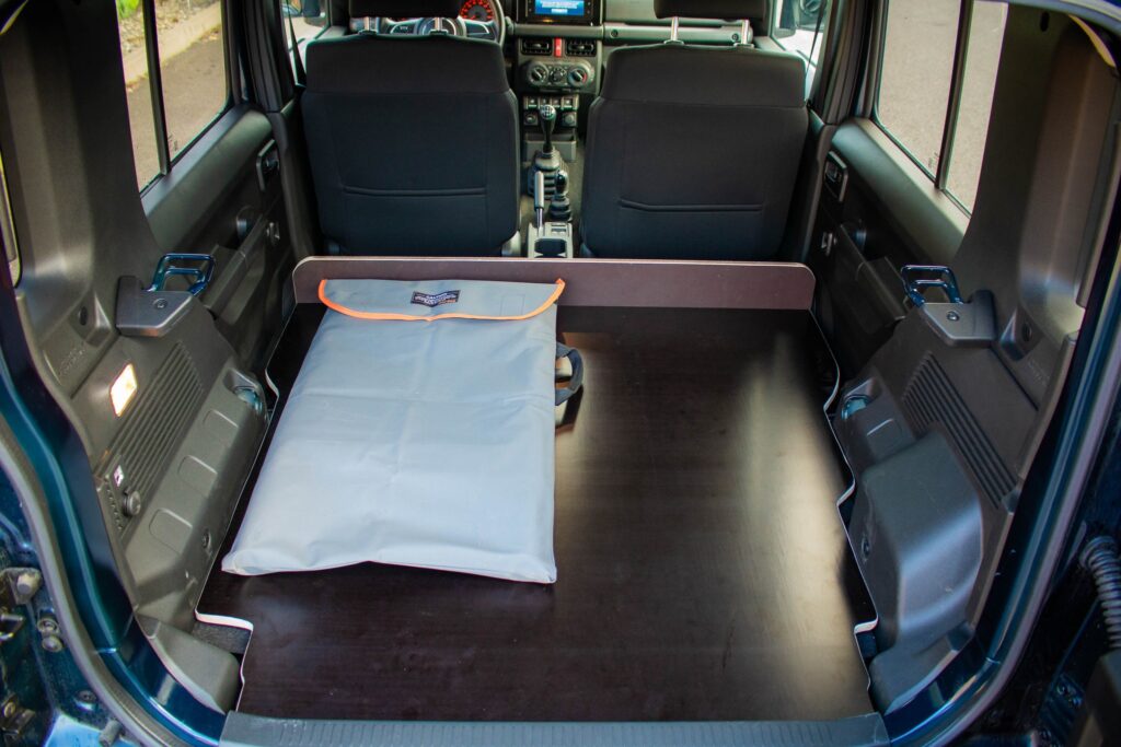 Jimny 5 portes chez Equip’Raid