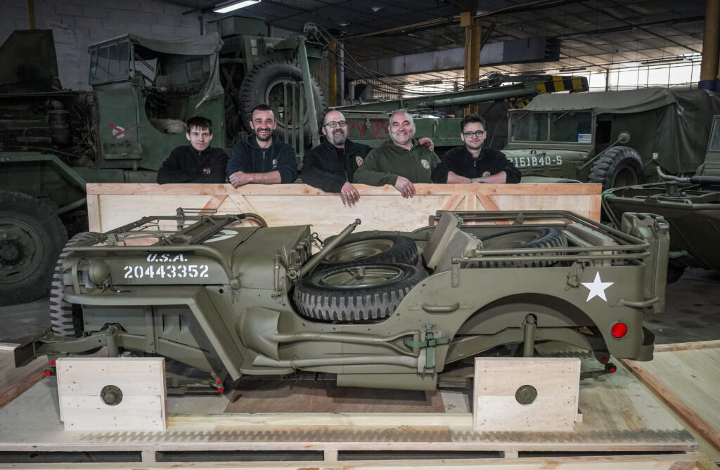 Jeep Willys neuve Jeep in crate indiancars