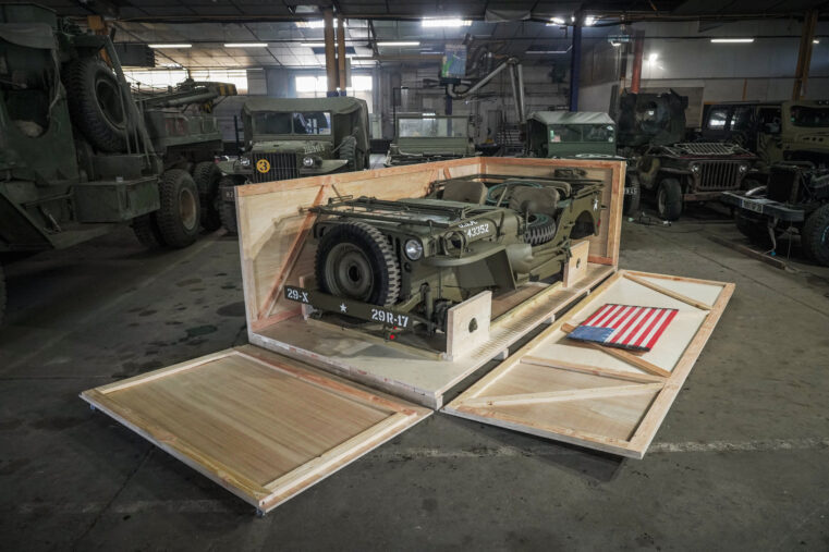Jeep en caisse Indiancars Jeep in crate Jeep Willys neuve