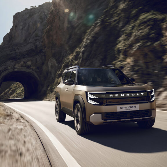 Renault Bridger mini Defender