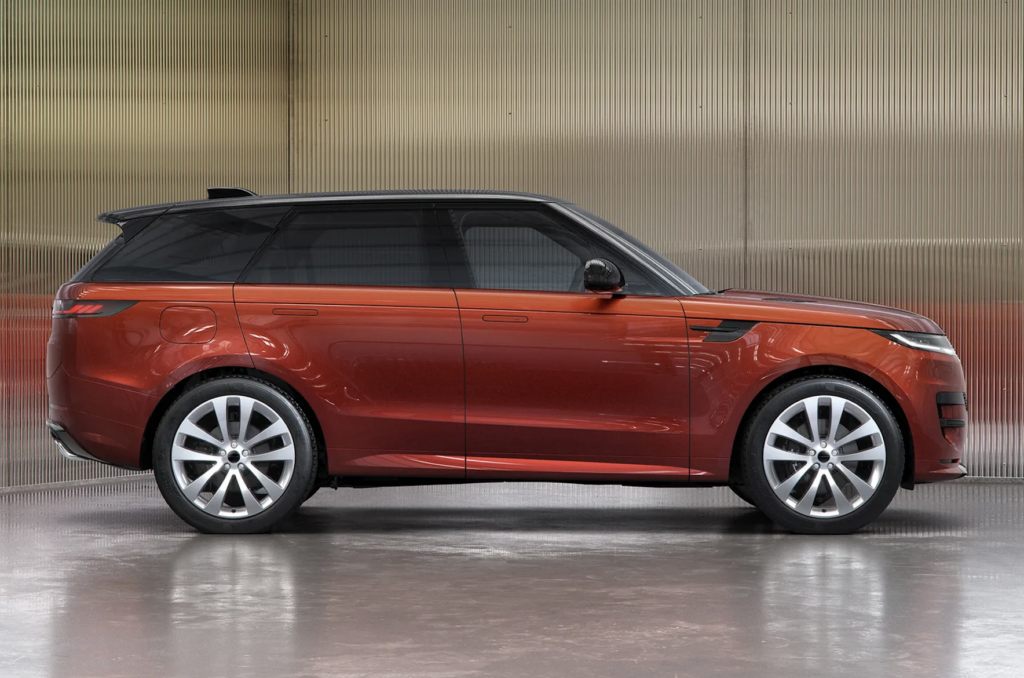 20 ans Range Sport
Le Range Rover Sport fête ses 20 ans de succès
