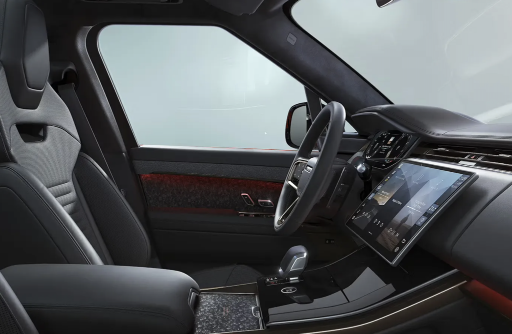 20 ans Range Sport
Le Range Rover Sport fête ses 20 ans de succès
