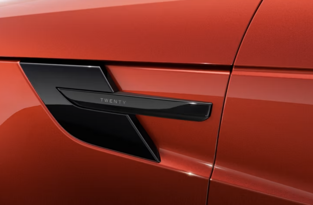 20 ans Range Sport
Le Range Rover Sport fête ses 20 ans de succès
