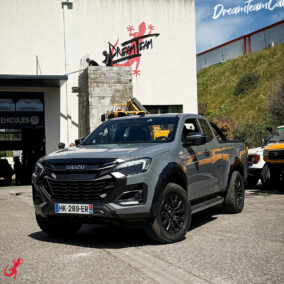 Pick up Isuzu chez Dream Team Dream Team car devient concessionnaire Isuzu