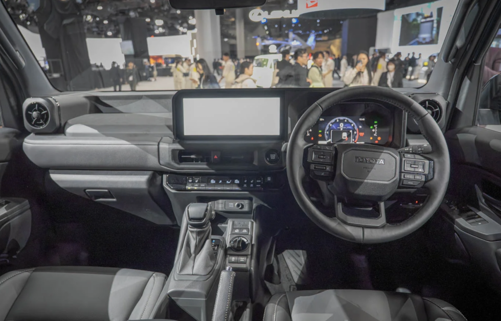 Toyota FJ à Pékin 
Le FJ ? Un Land Cruiser plus abordable 
