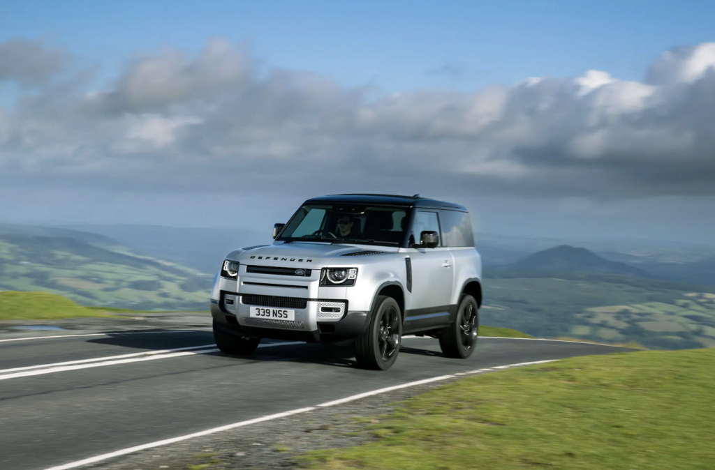 La gamme Defender 2027
De nouvelles versions et des moteurs 6 cylindres