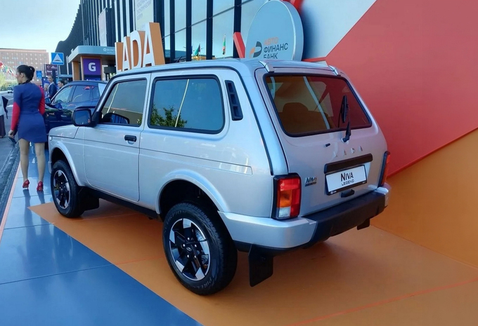 Lada Niva éternelle Legend
Dernier moteur 1,7L et version « Legend »